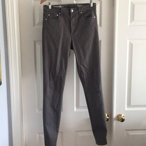 Skinny leg colored jeans